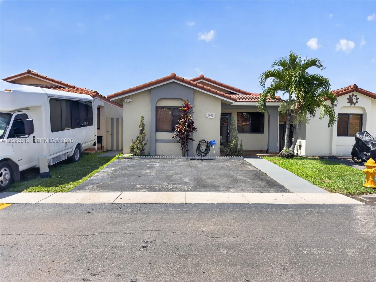 2462 W 65th Street, Hialeah, FL 33016 photo 2