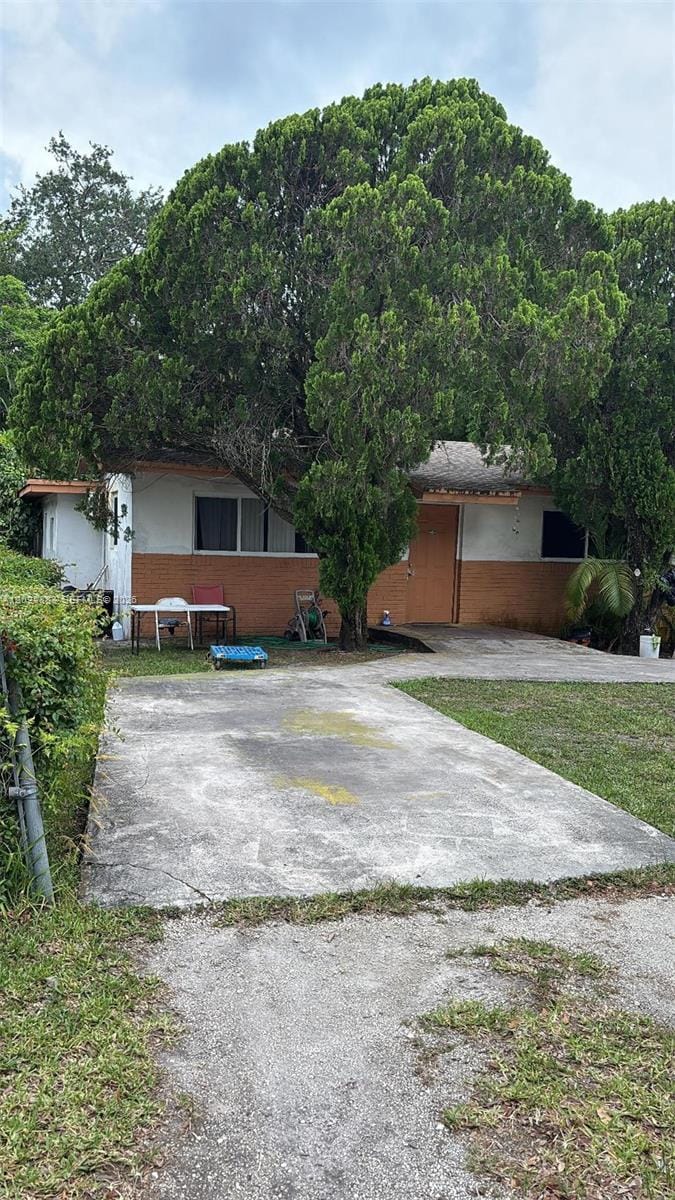 3760 Oak Avenue, Miami, FL 33133