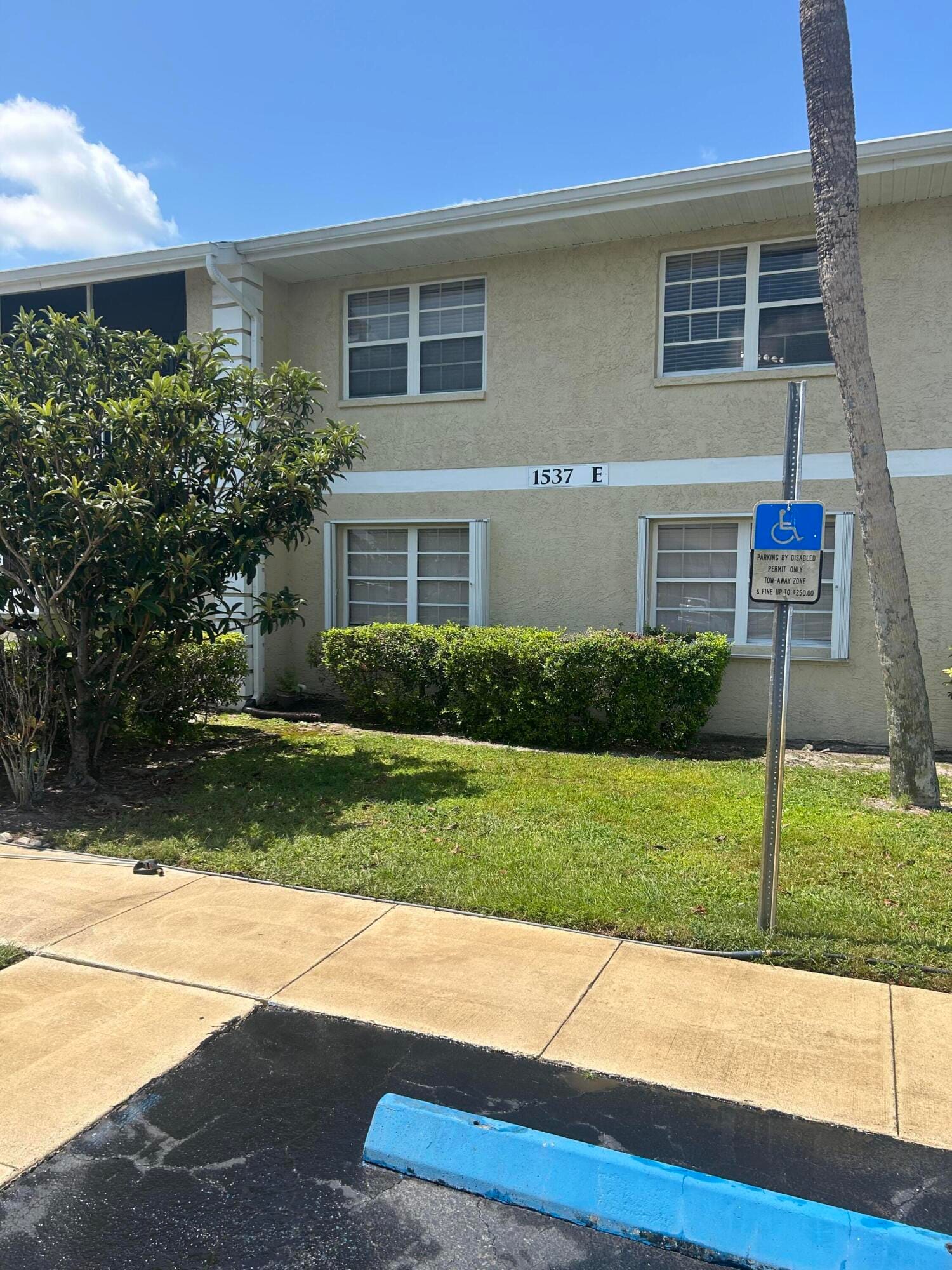 1537 SE Royal Green Circle SE E 201, Port St. Lucie, FL 34952 photo 2