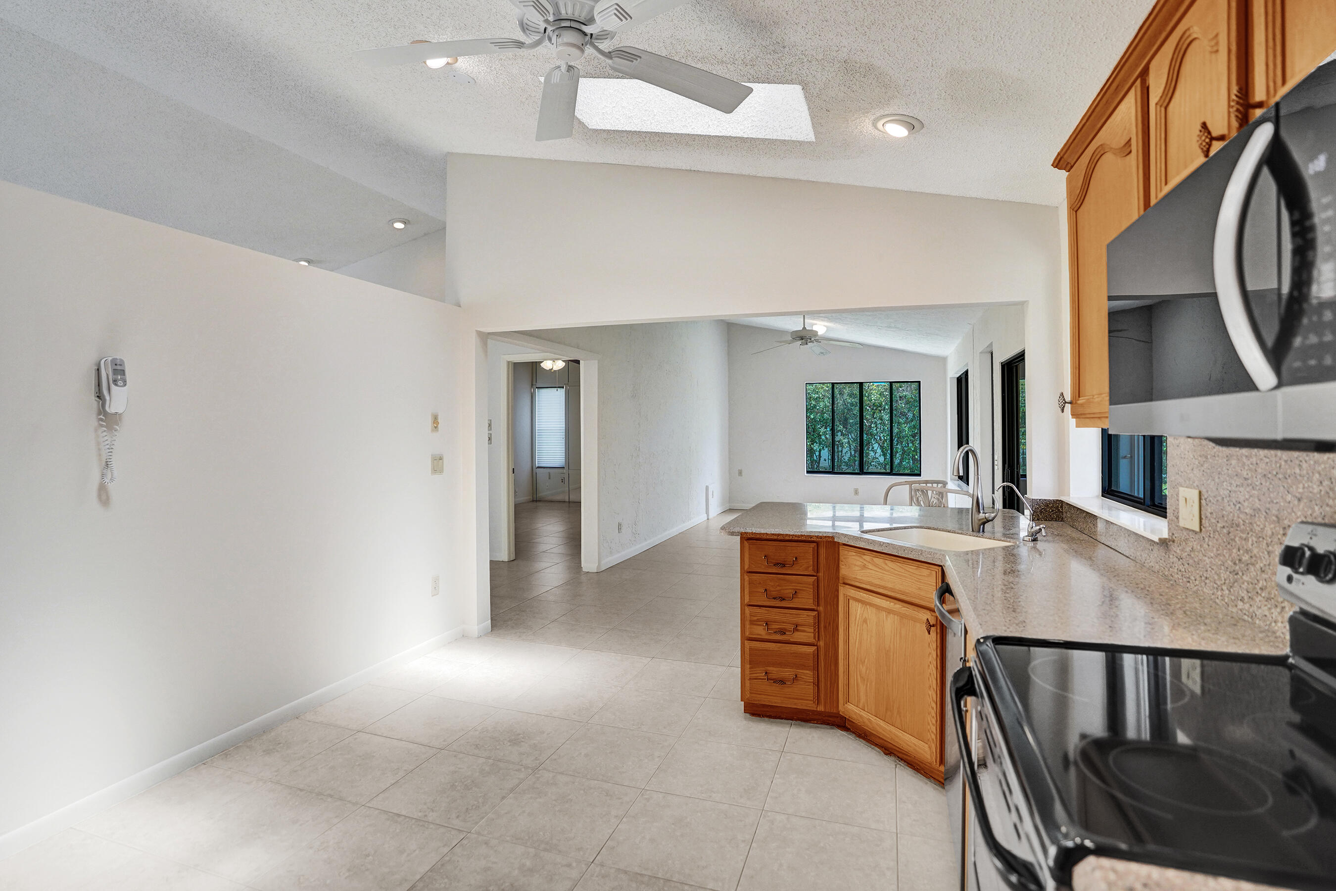 2395 NW 15th Street — photo 9