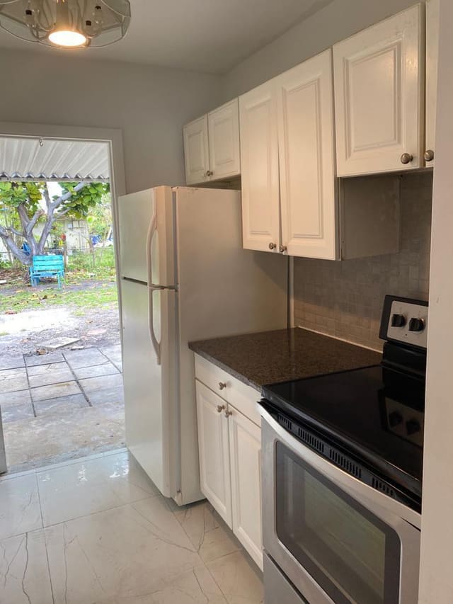 4151 NW 3rd 1-2, Deerfield Beach, FL 33064
