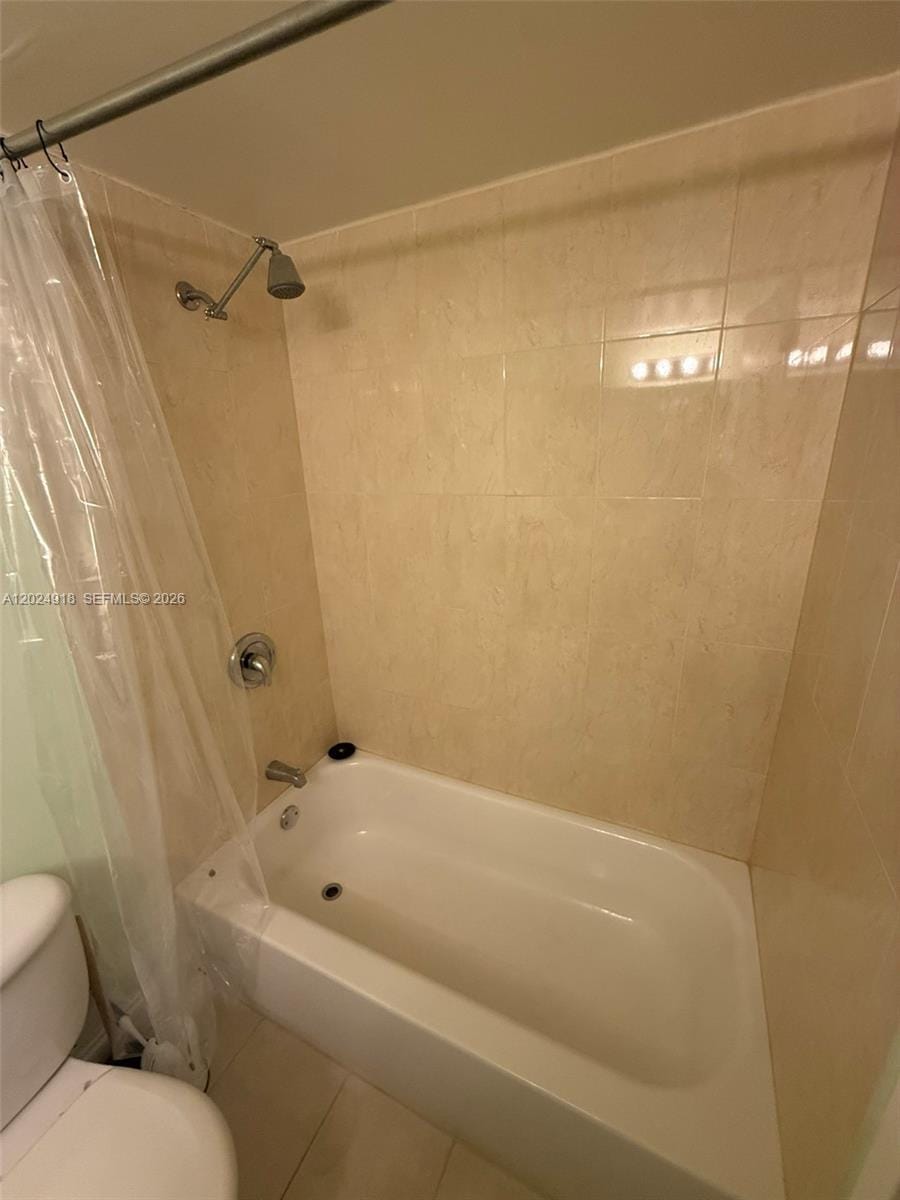 2020 NE 135th Street 503, North Miami, FL 33181 photo 15