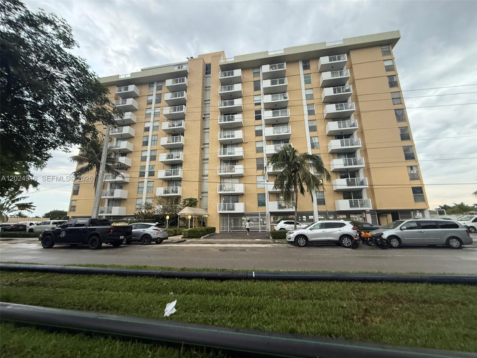 2020 NE 135th Street 503, North Miami, FL 33181, North Miami