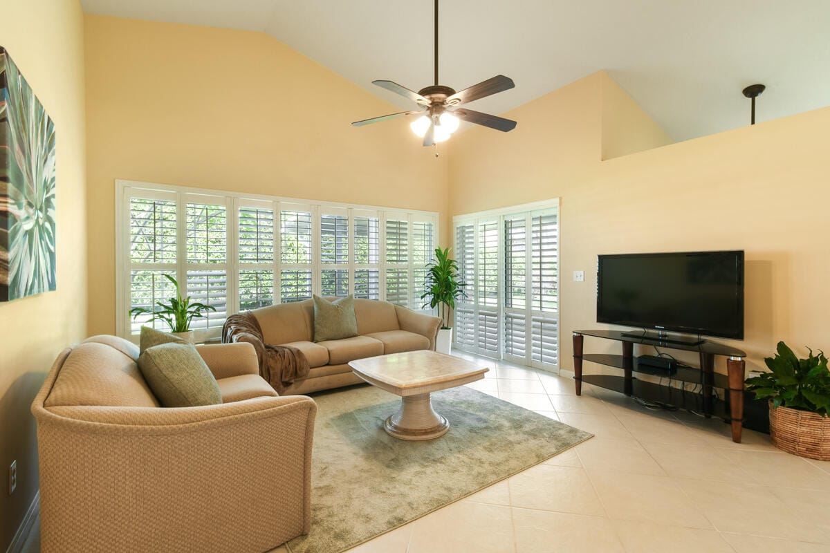 124 Adobe Circle, Jupiter, FL 33458 photo 8