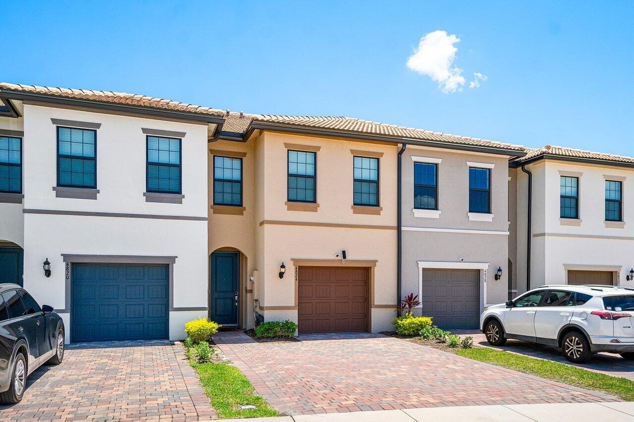 4824 Chantilly Road, Lake Worth, FL 33467 photo 3
