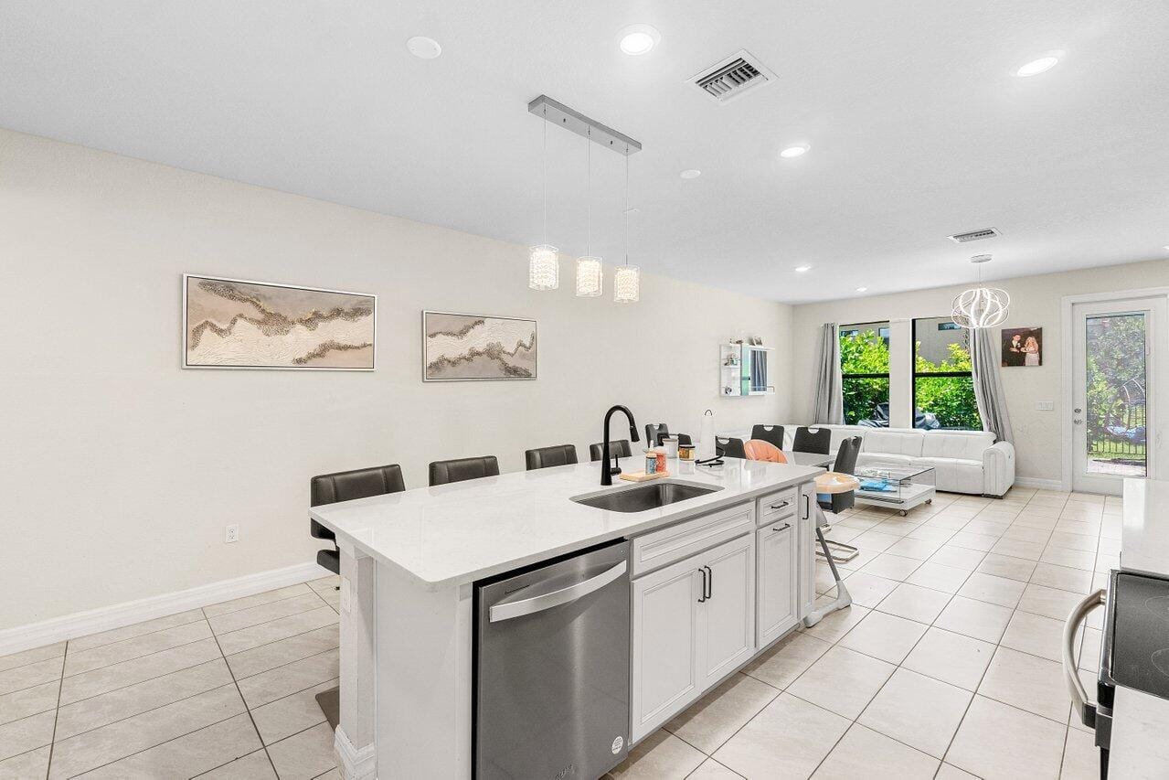 4824 Chantilly Road, Lake Worth, FL 33467 photo 6