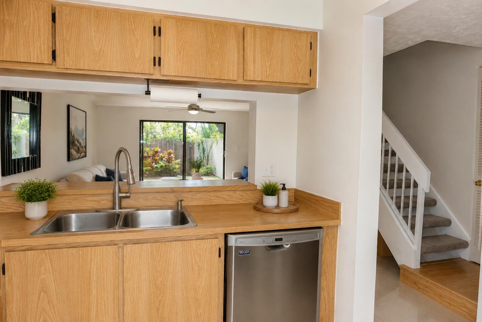3062 S Oakland Forest Drive 203, Oakland Park, FL 33309 photo 8