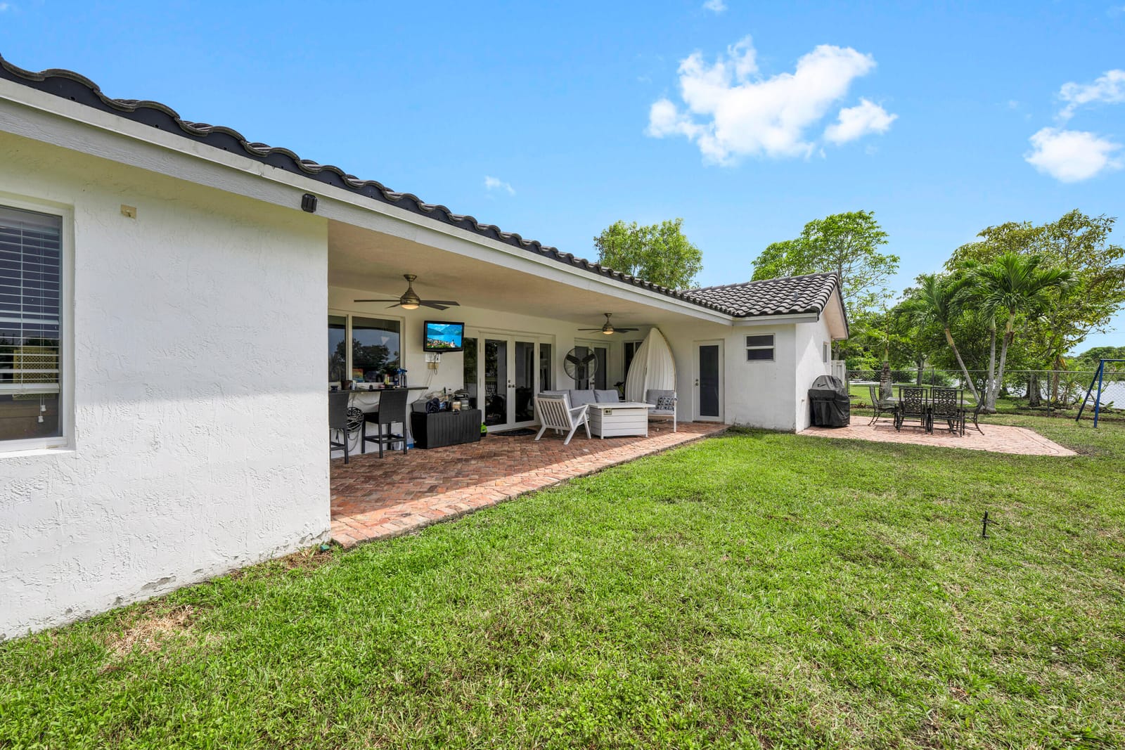 5791 Hawkes Bluff Avenue, Davie, FL 33331 photo 18