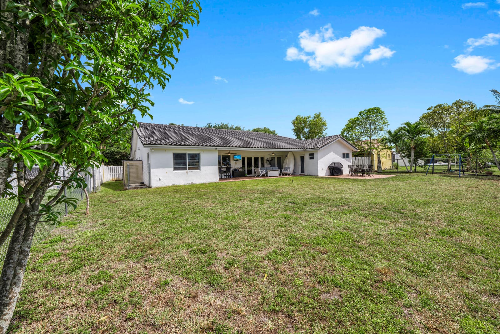 5791 Hawkes Bluff Avenue, Davie, FL 33331 photo 22