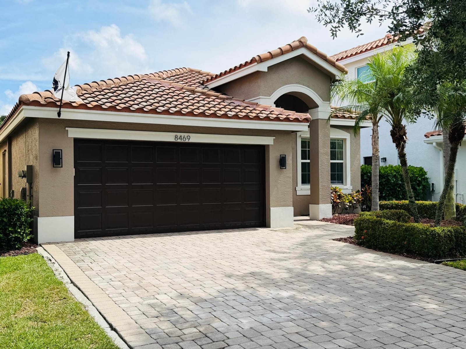 8469 Calabria Lakes Drive, Boynton Beach, FL 33473 photo 2