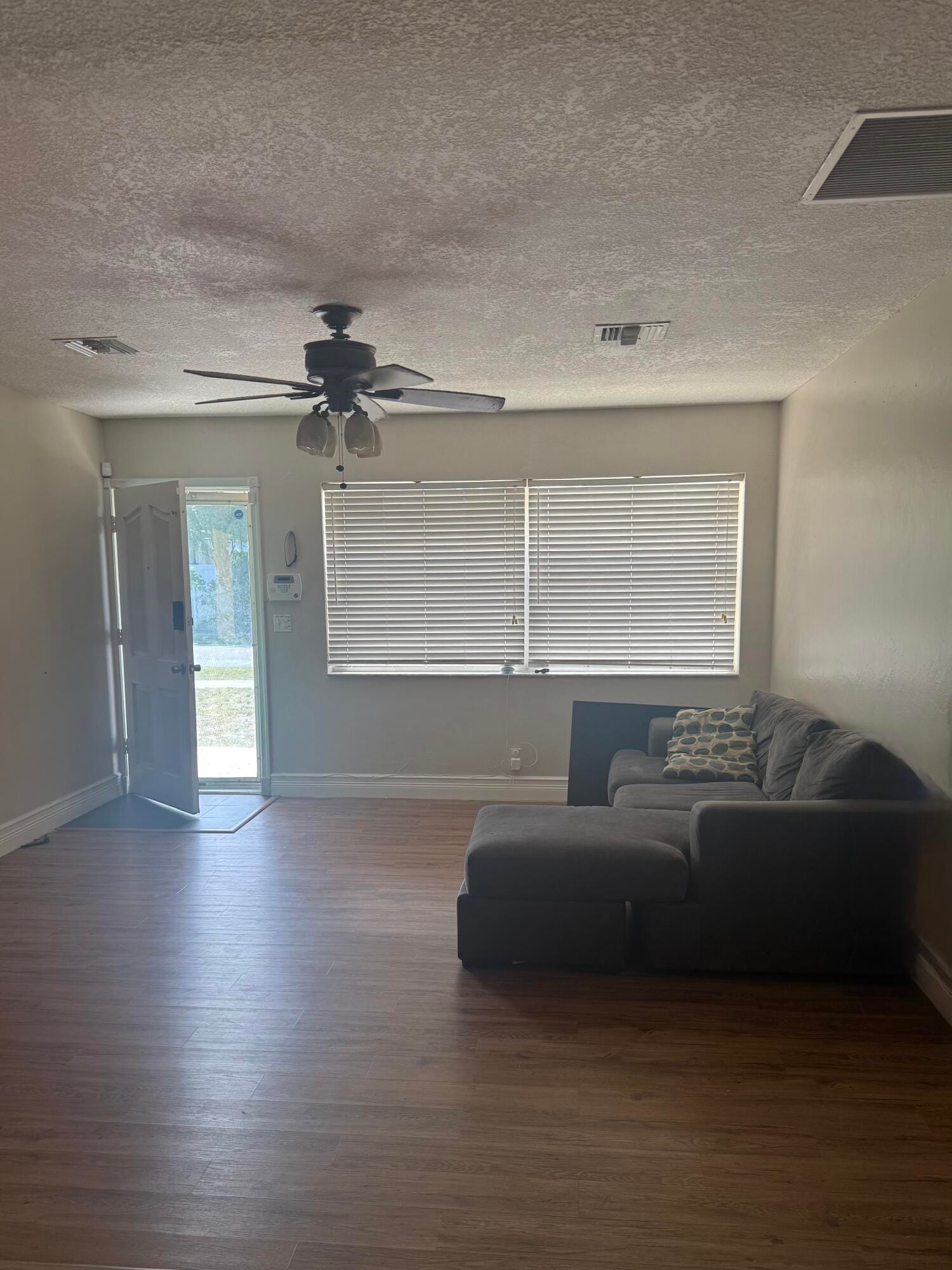 4440 NE 4th Avenue, Deerfield Beach, FL 33064 photo 2
