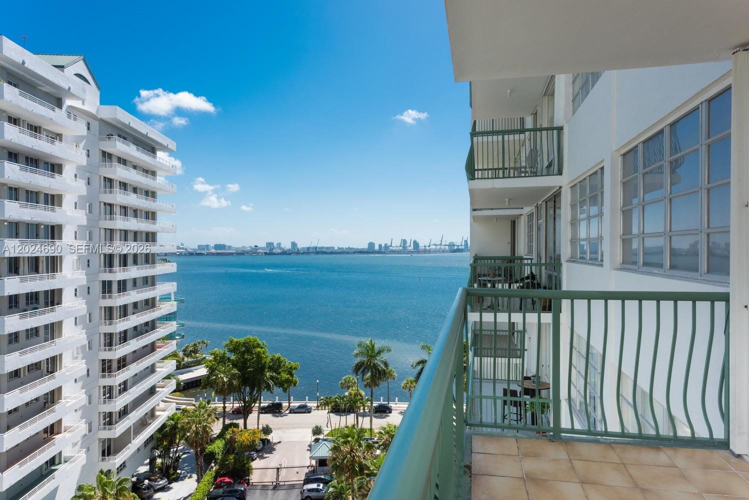 1408 Brickell Bay Drive 1116 — photo 2