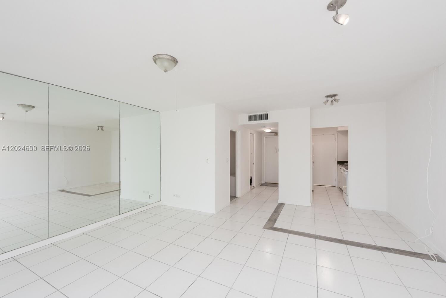 1408 Brickell Bay Drive 1116 — photo 5