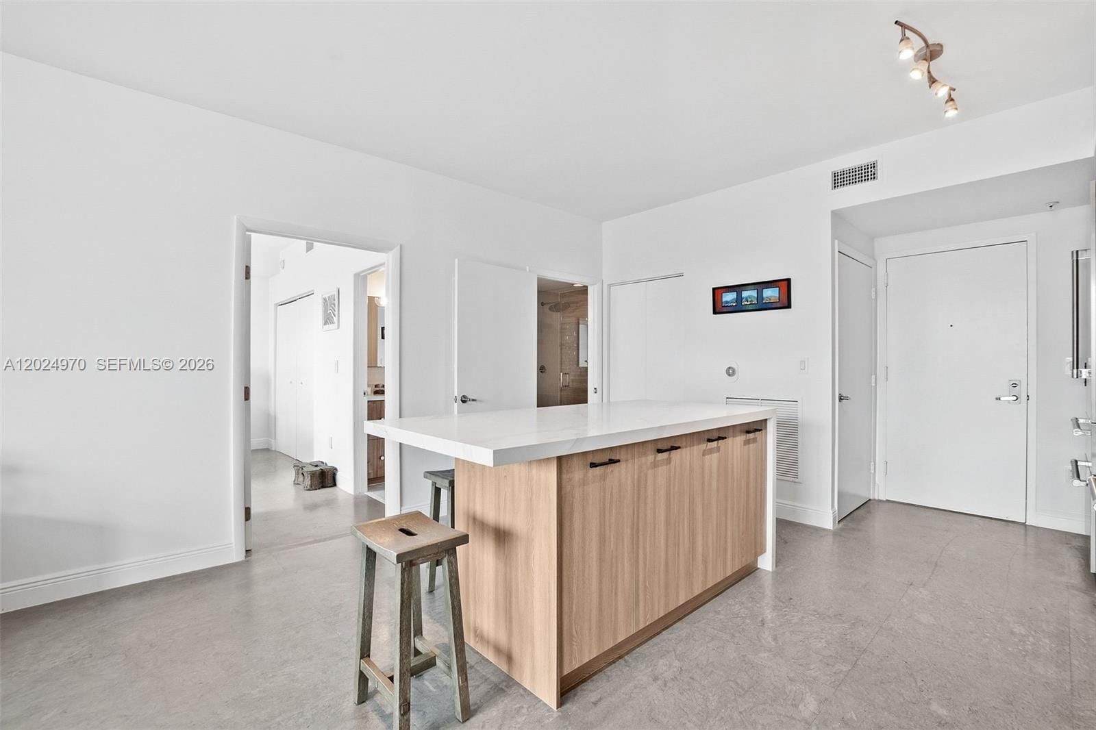 90 SW 3rd Street 3810, Miami, FL 33130 photo 18