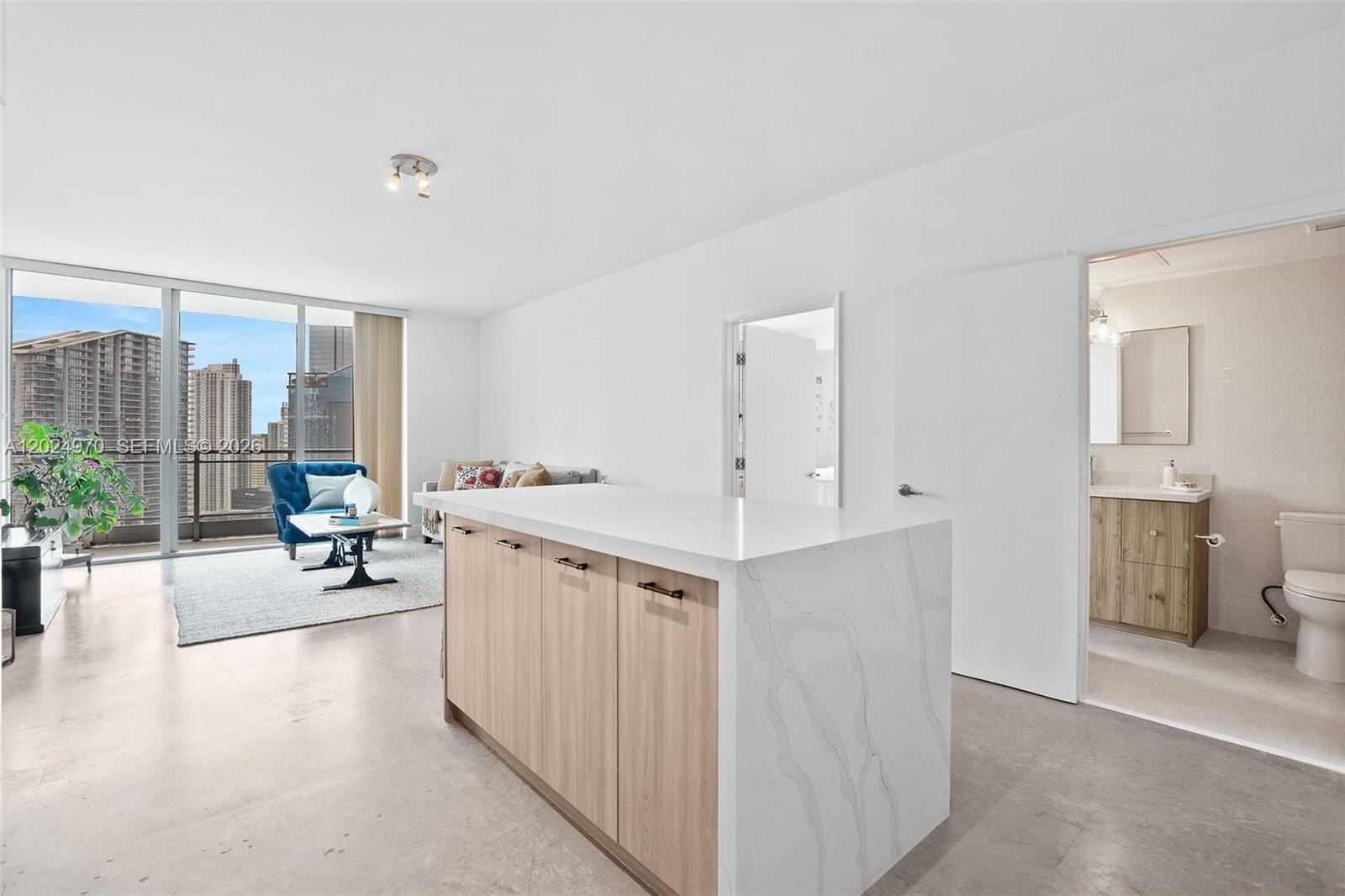 90 SW 3rd Street 3810, Miami, FL 33130 photo 21