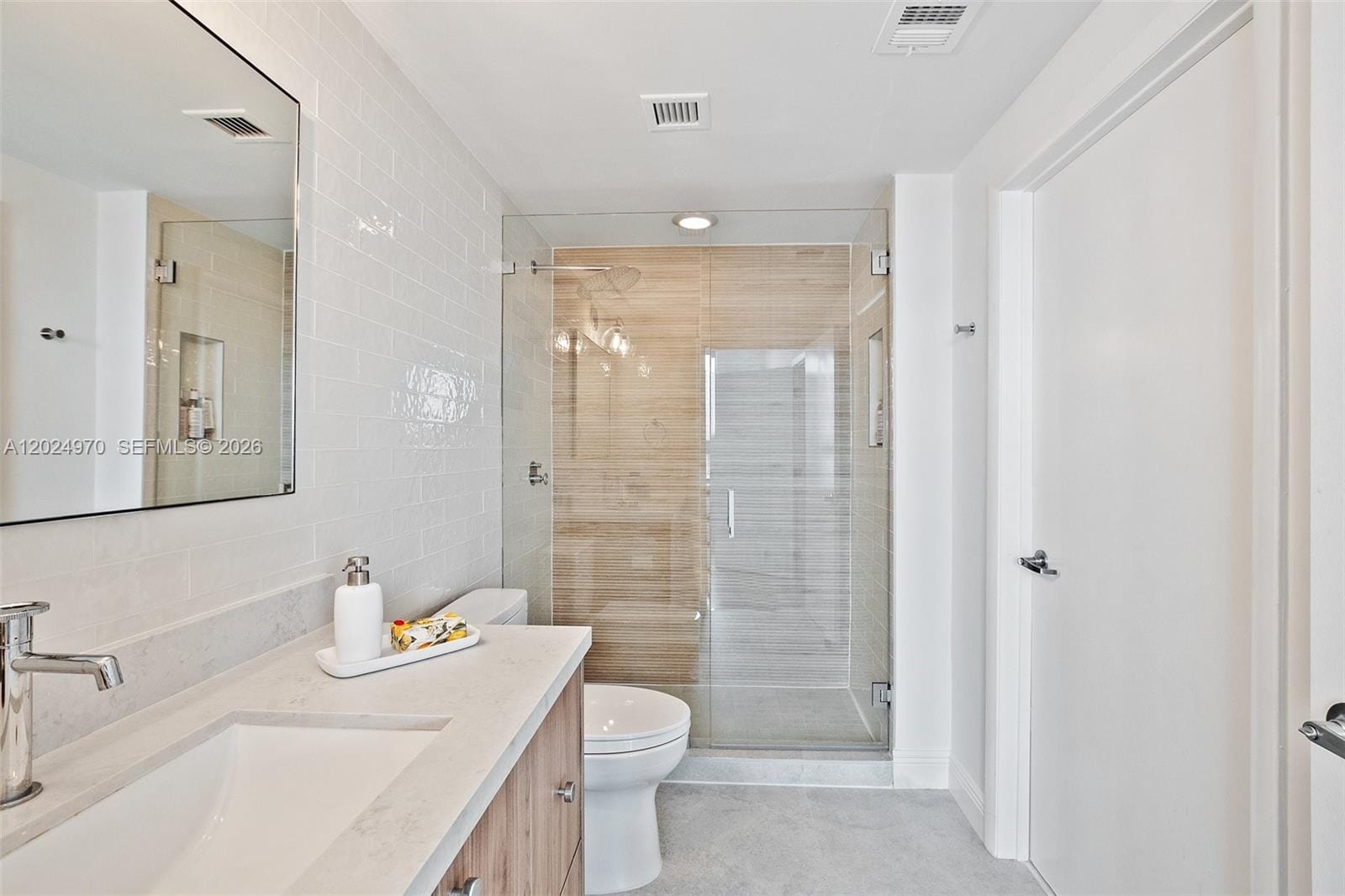 90 SW 3rd Street 3810, Miami, FL 33130 photo 26