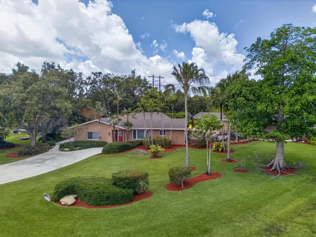 2801 SW 156th Avenue, sold in D & M Acres, Davie, FL