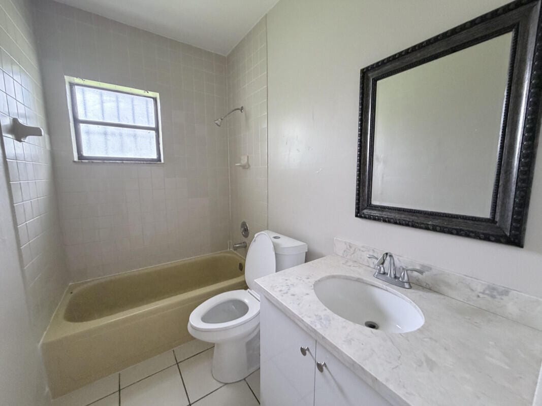 639 SW 3rd Terrace — photo 8