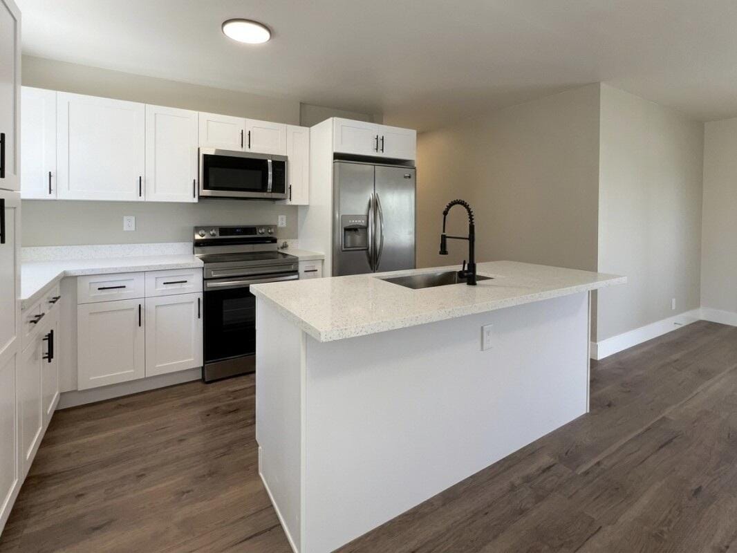 1795 Lauderdale Manor Drive — photo 11