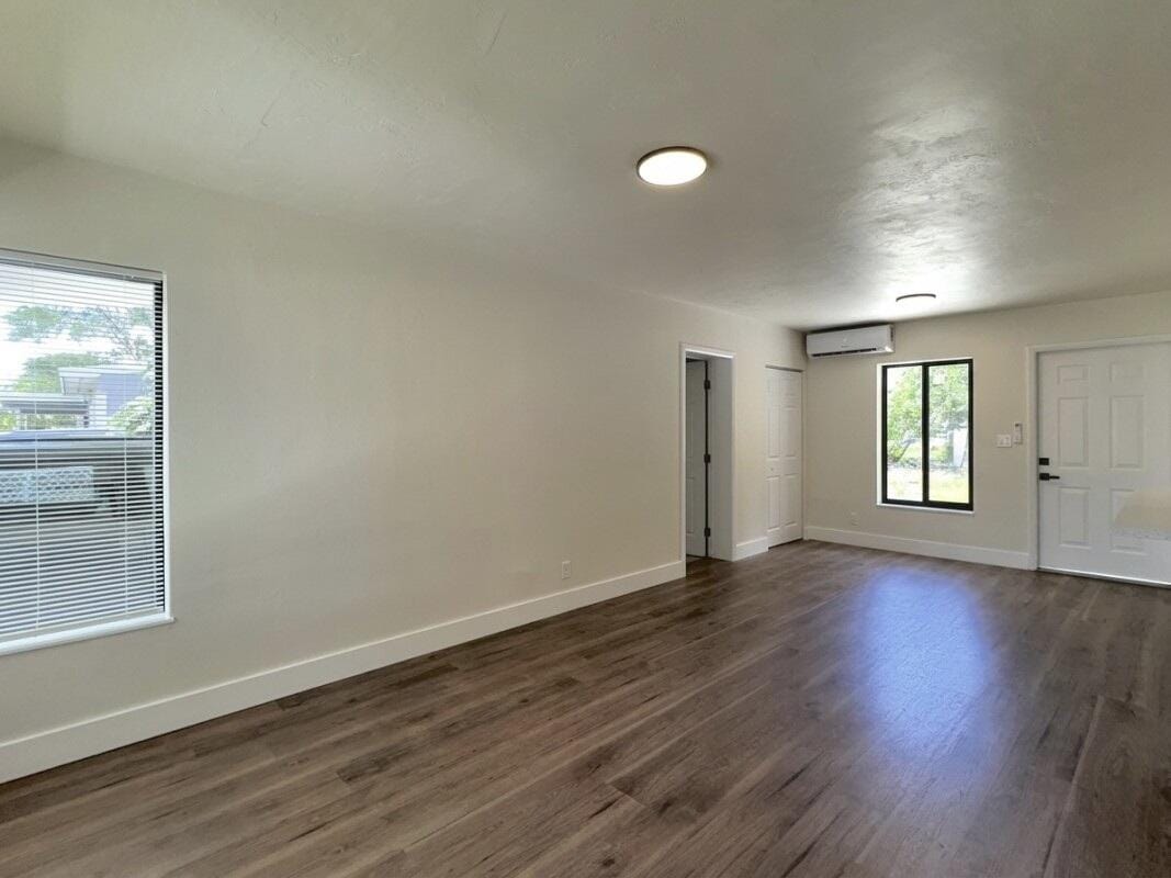 1795 Lauderdale Manor Drive — photo 9