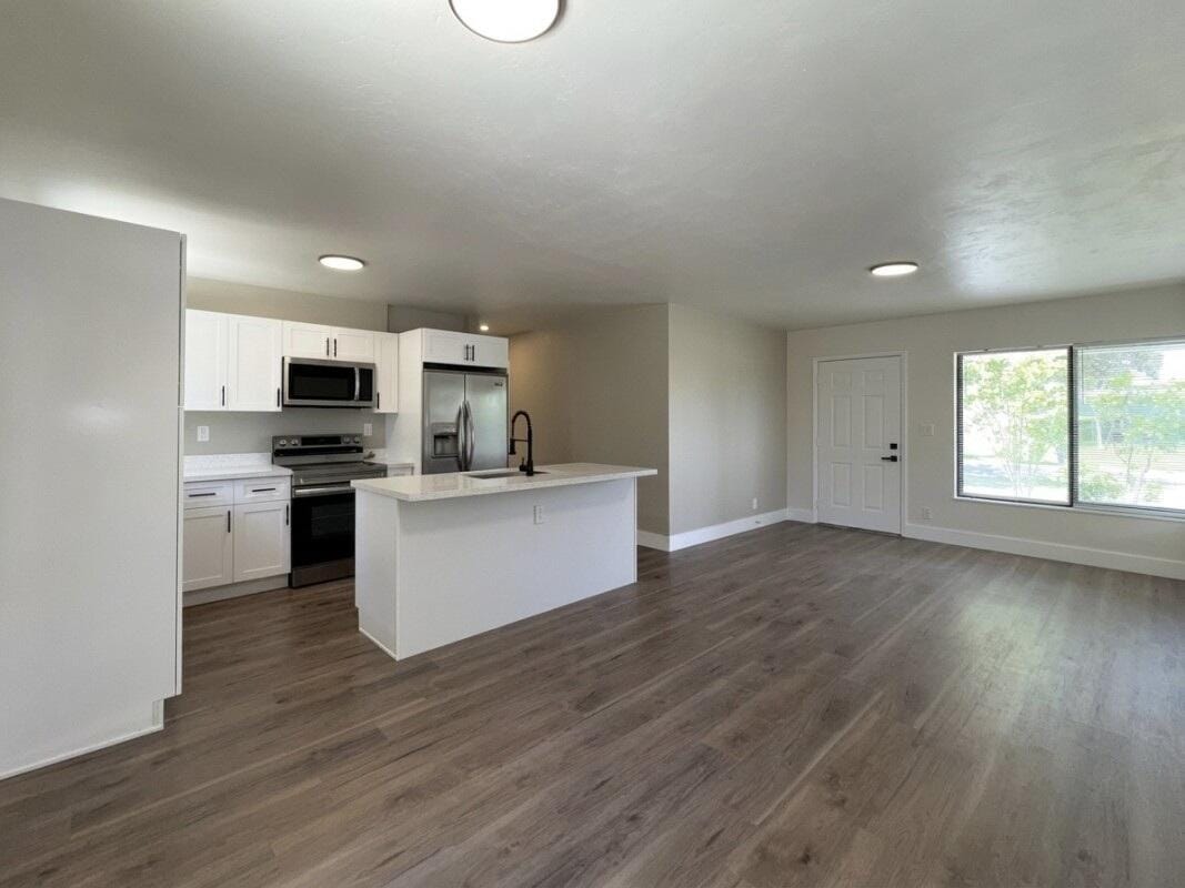 1795 Lauderdale Manor Drive — photo 10