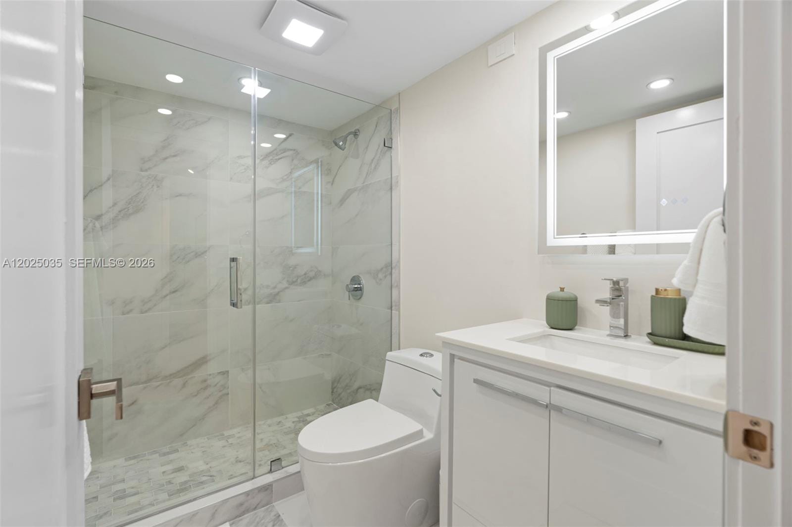 155 Ocean Lane Drive 205, Key Biscayne, FL 33149 photo 15