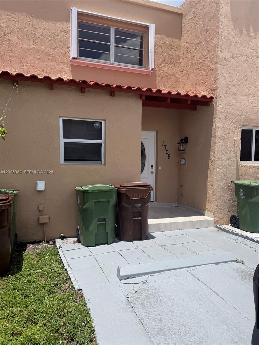1705 W 57th Street 506, Hialeah, FL 33012, Hialeah