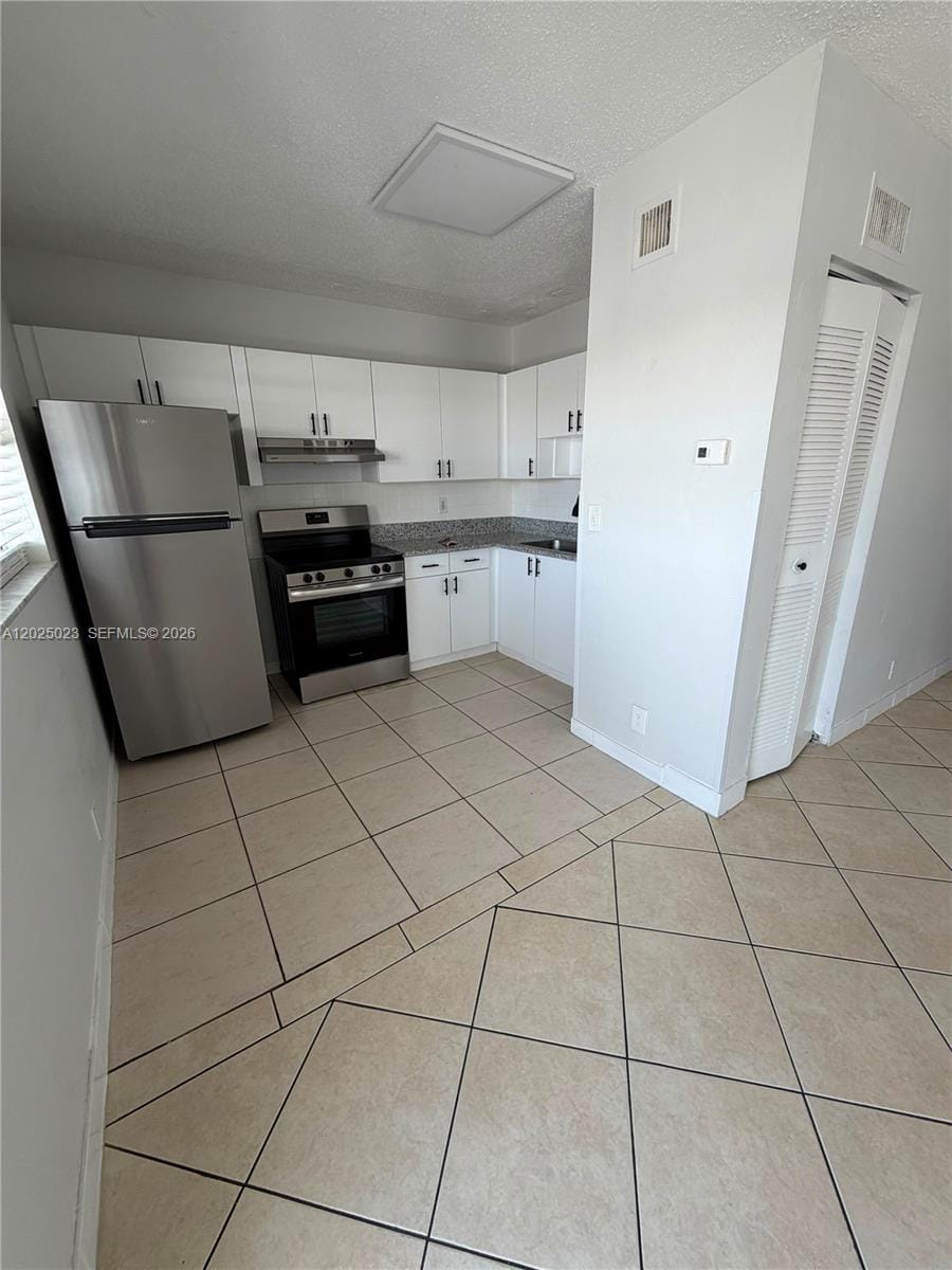 351 NW 42nd Court 208 — photo 1