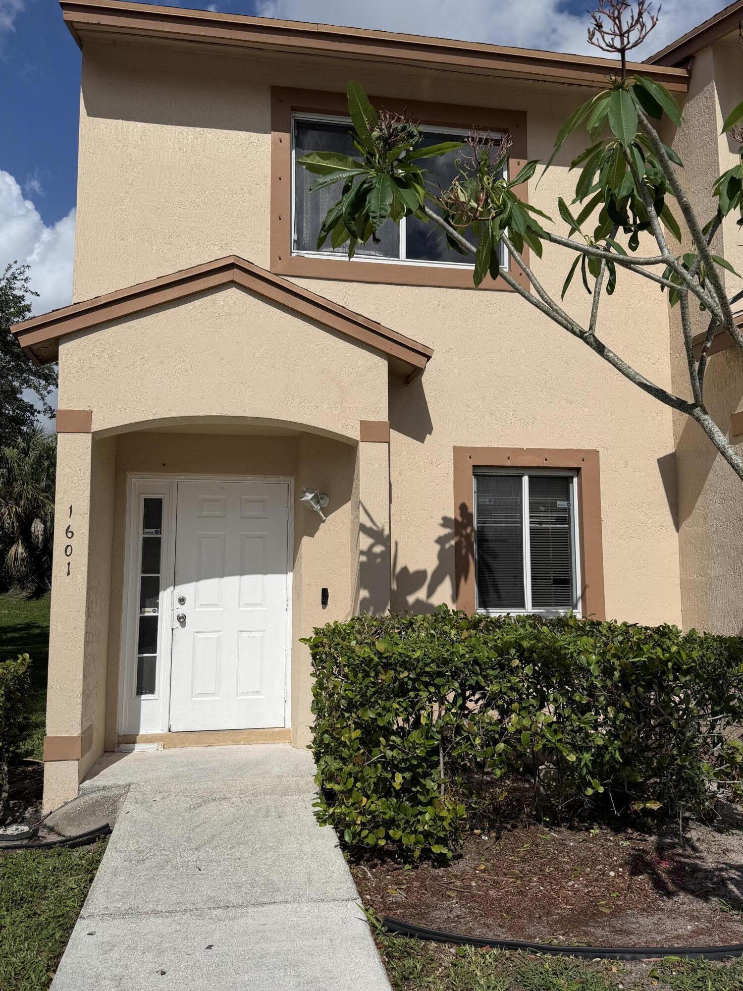 1601 Lakeview Drive W 1601, Royal Palm Beach, FL 33411, Royal Palm Beach