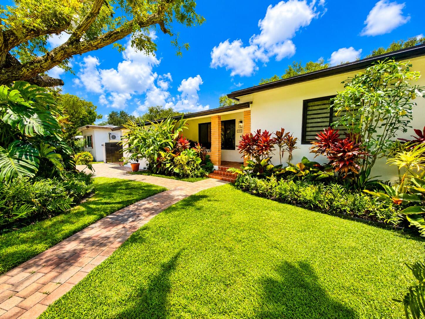13231 NW 1st Avenue, Miami, FL 33168, Miami