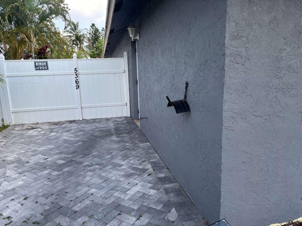 5369 Gene Circle — photo 4