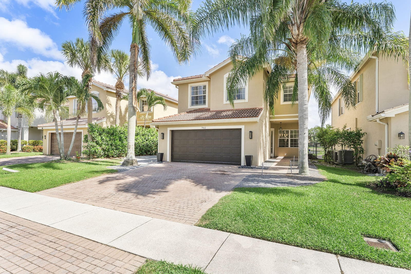 7942 Parsons Pine Drive, Boynton Beach, FL 33437 photo 2