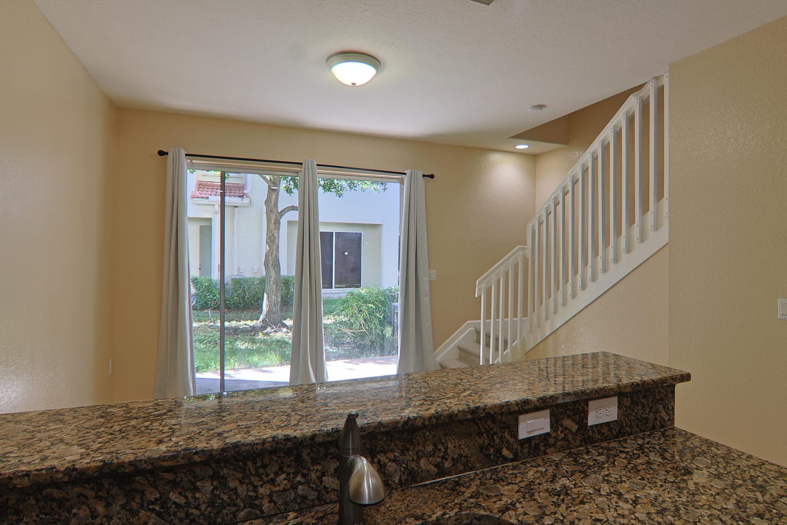 21211 NW 14th Place 3-27 — photo 3