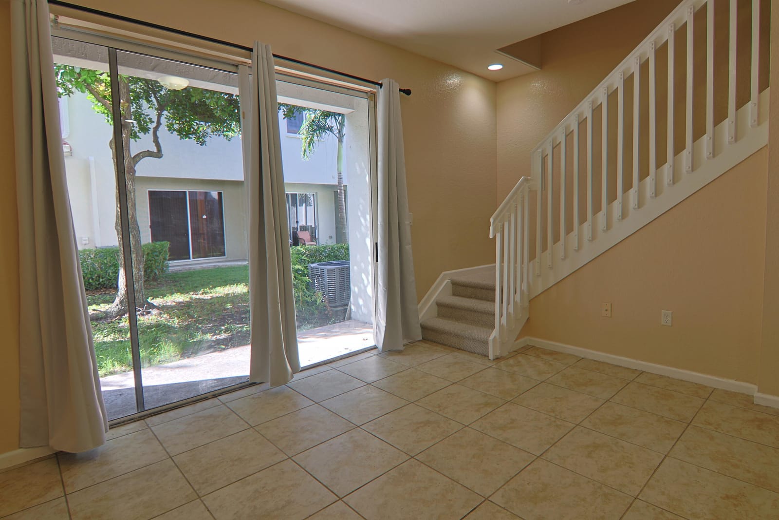 21211 NW 14th Place 3-27 — photo 4
