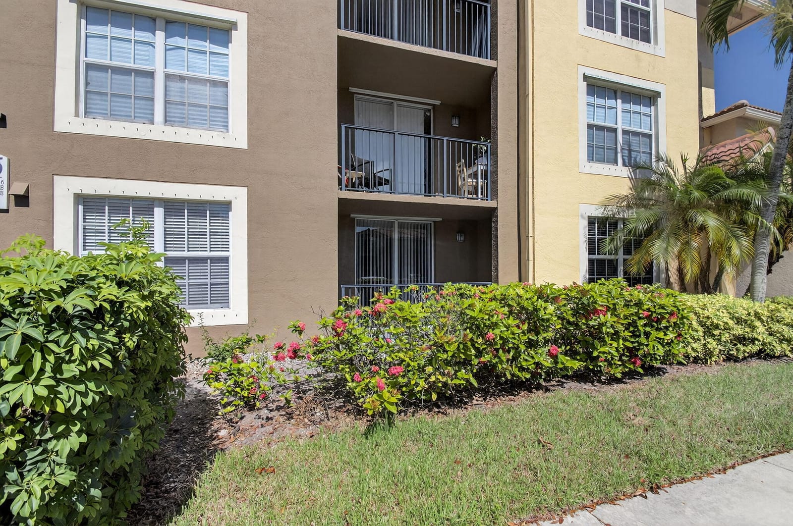 15035 Michelangelo Boulevard 105 — photo 4