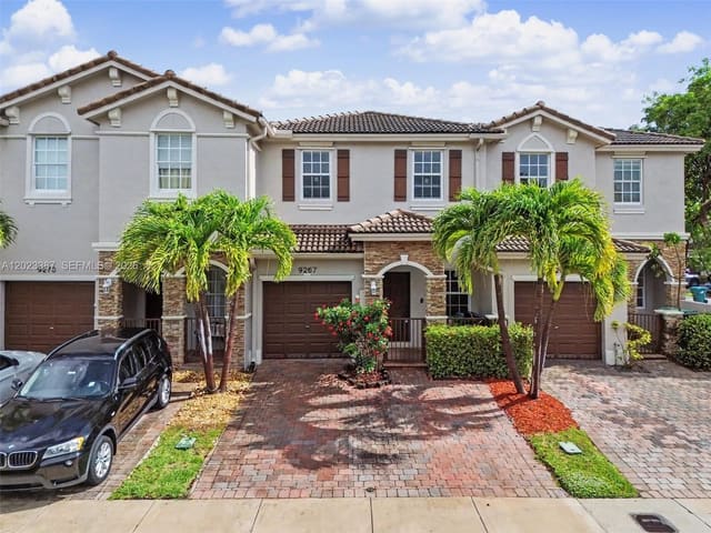 9267 SW 220th Terrace, Cutler Bay, FL 33190