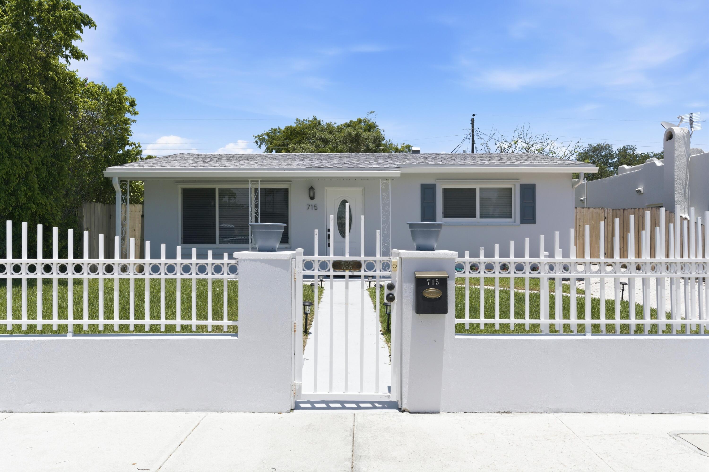 715 Green Street, West Palm Beach, FL 33405, West Palm Beach