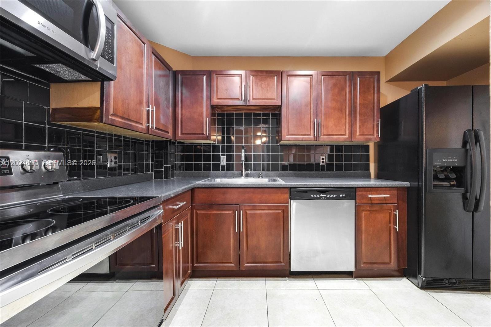 4350 Hillcrest Drive 1016, Hollywood, FL 33021 photo 2