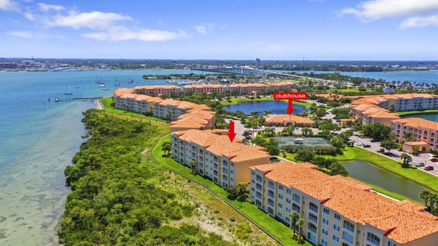 26 Harbour Isle Drive W Ph06, Harbour Isle West, Fort Pierce, FL