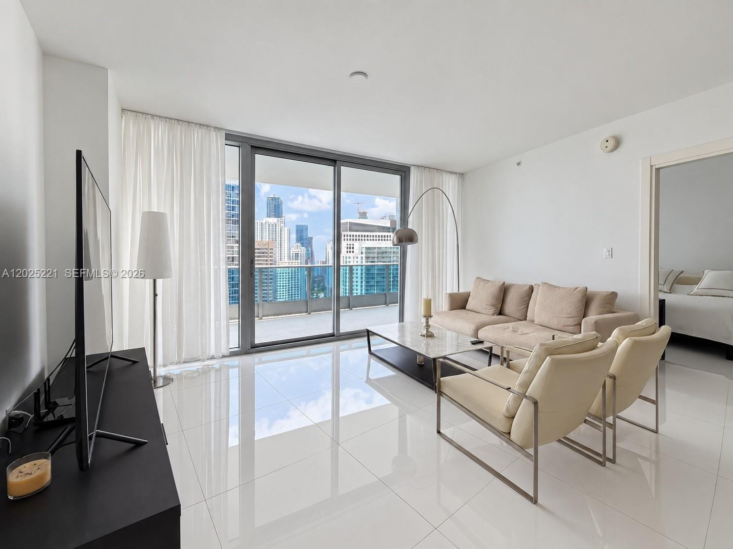 200 Biscayne Boulevard Way 4104, Miami, FL 33131 photo 7