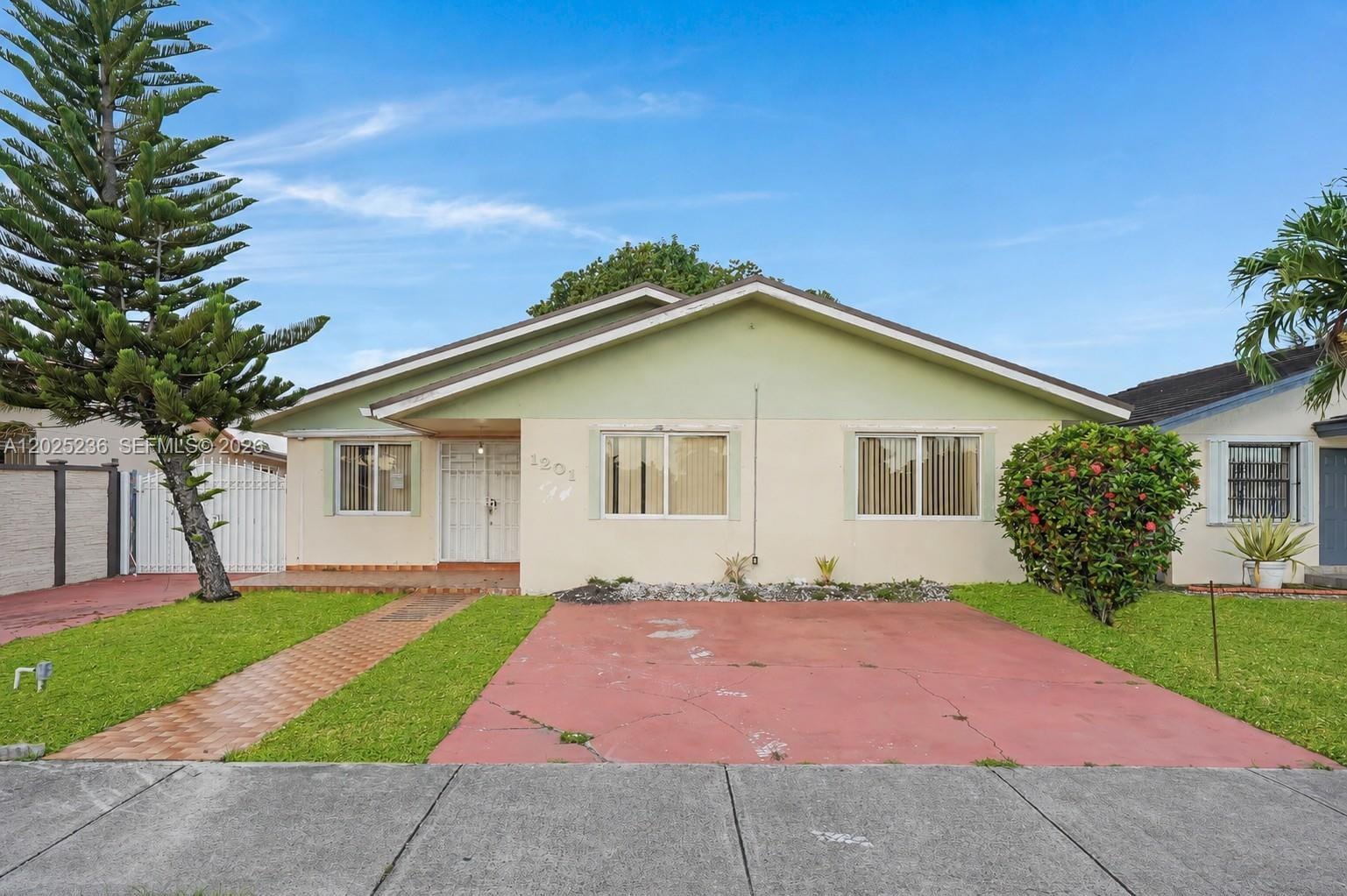 1201 SW 142nd Avenue, Miami, FL 33184