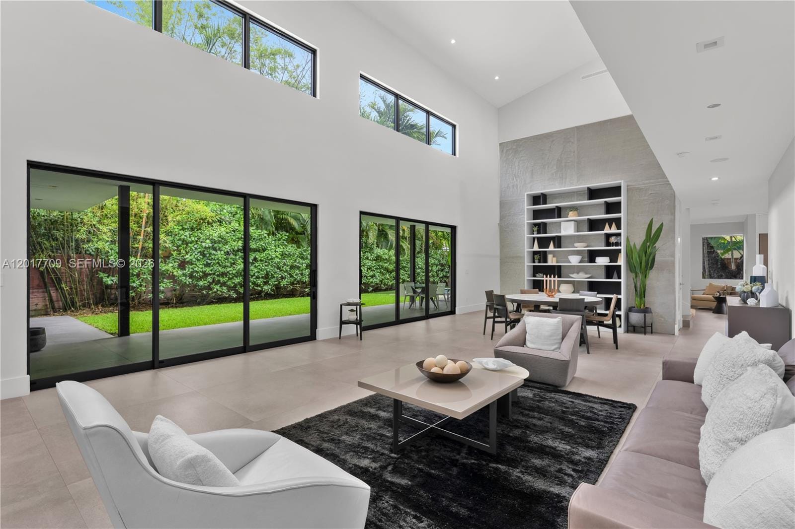 10 Samana Drive — photo 2