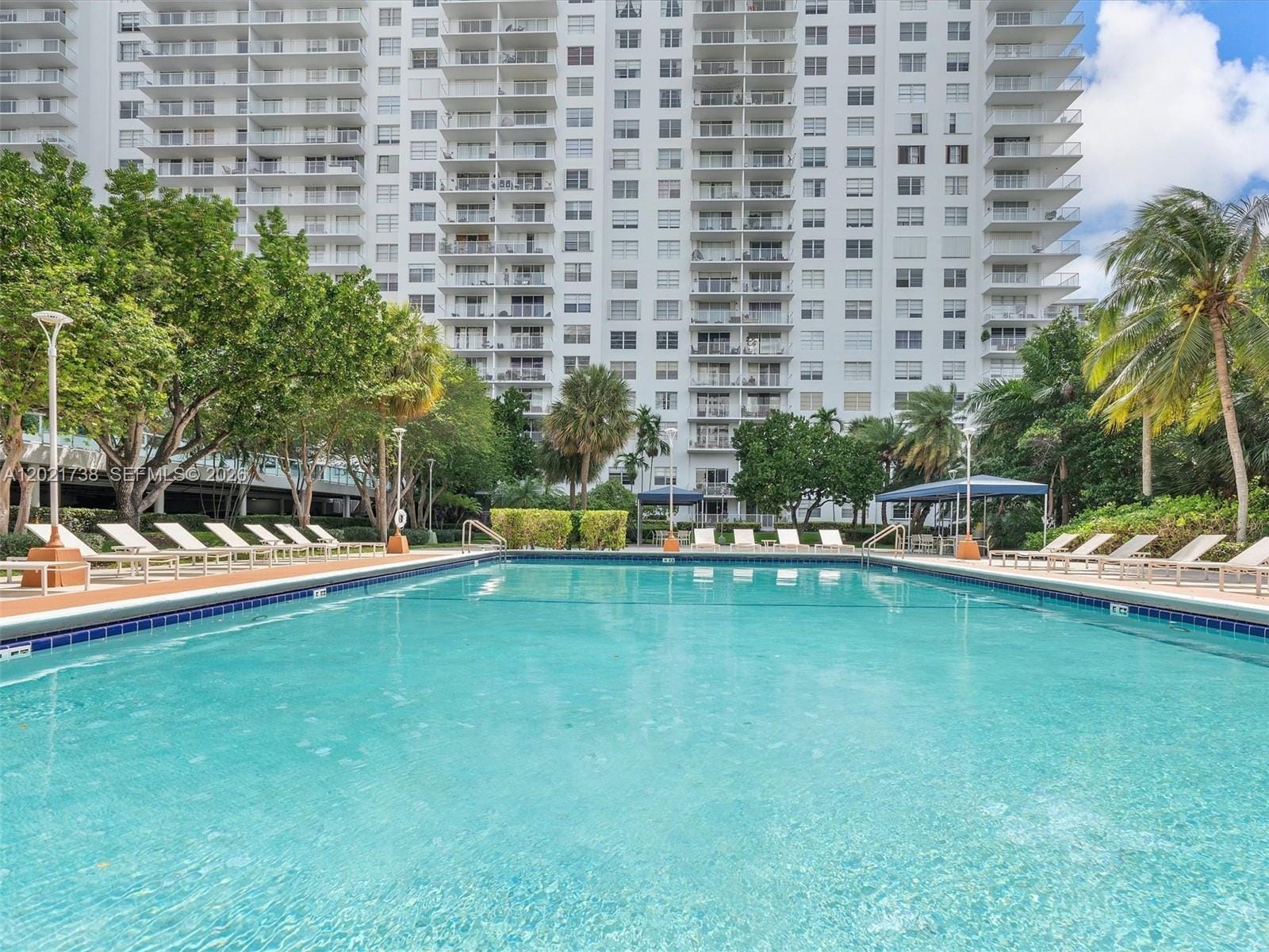 2851 NE 183rd Street 2112E, Aventura, FL 33160 photo 17