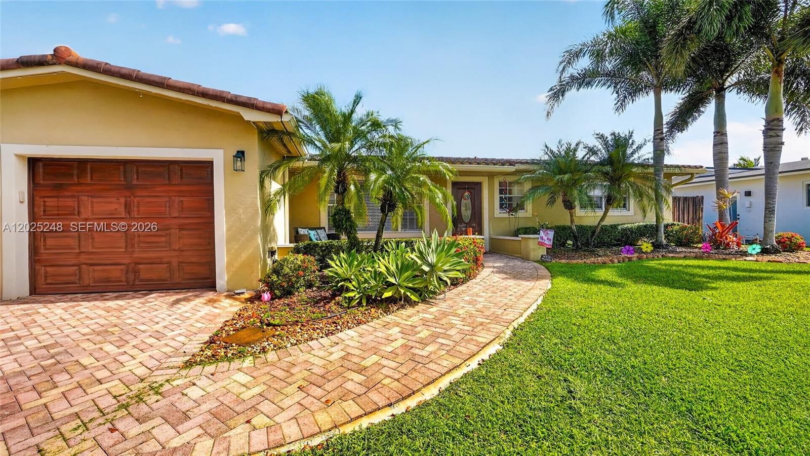 10651 NW 19th Place, Pembroke Pines, FL 33026, Pembroke Pines