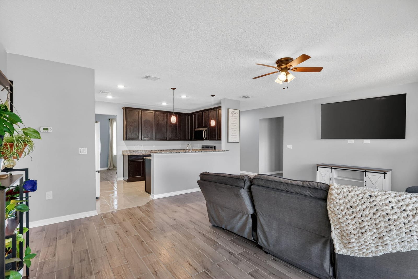 770 SW Saragossa Avenue — photo 9