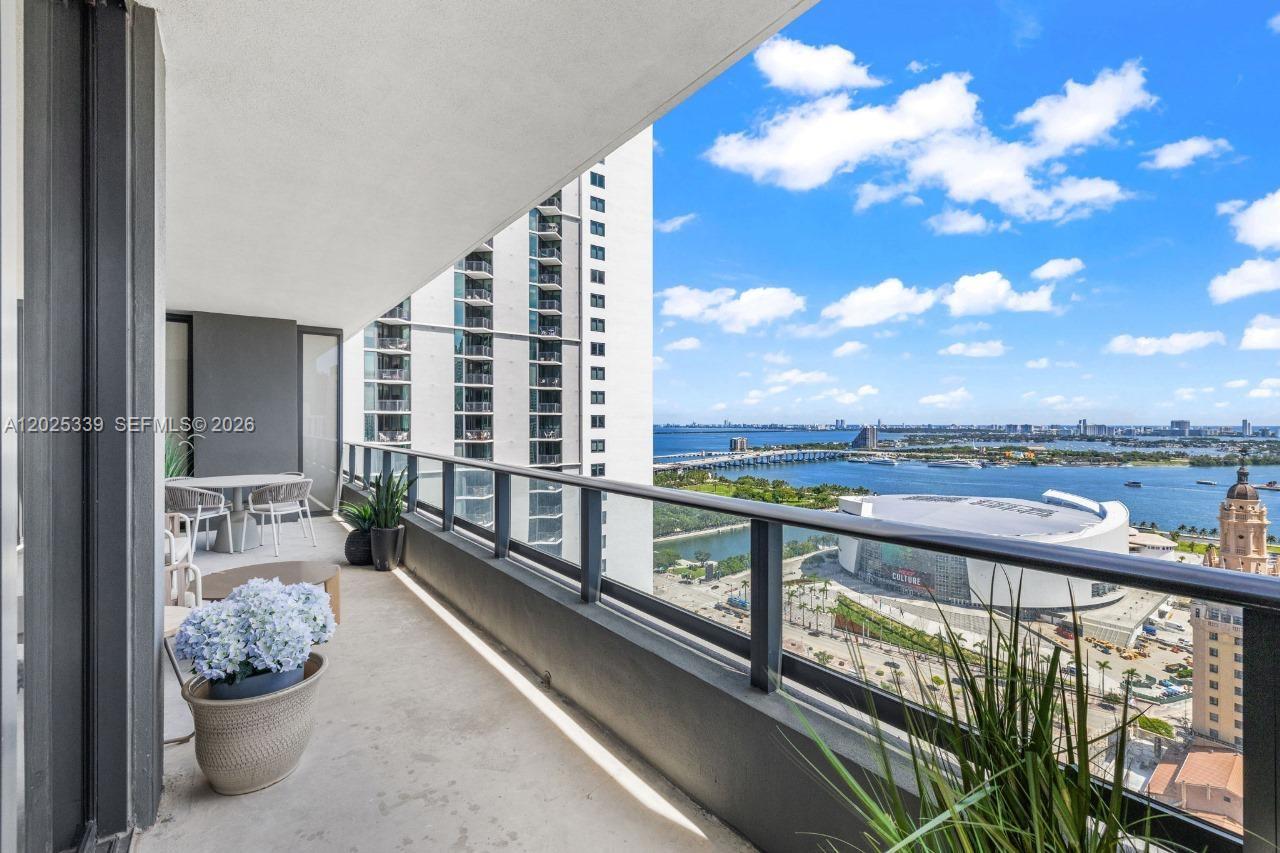 159 NE 6th Street 2416, Miami, FL 33132, Miami