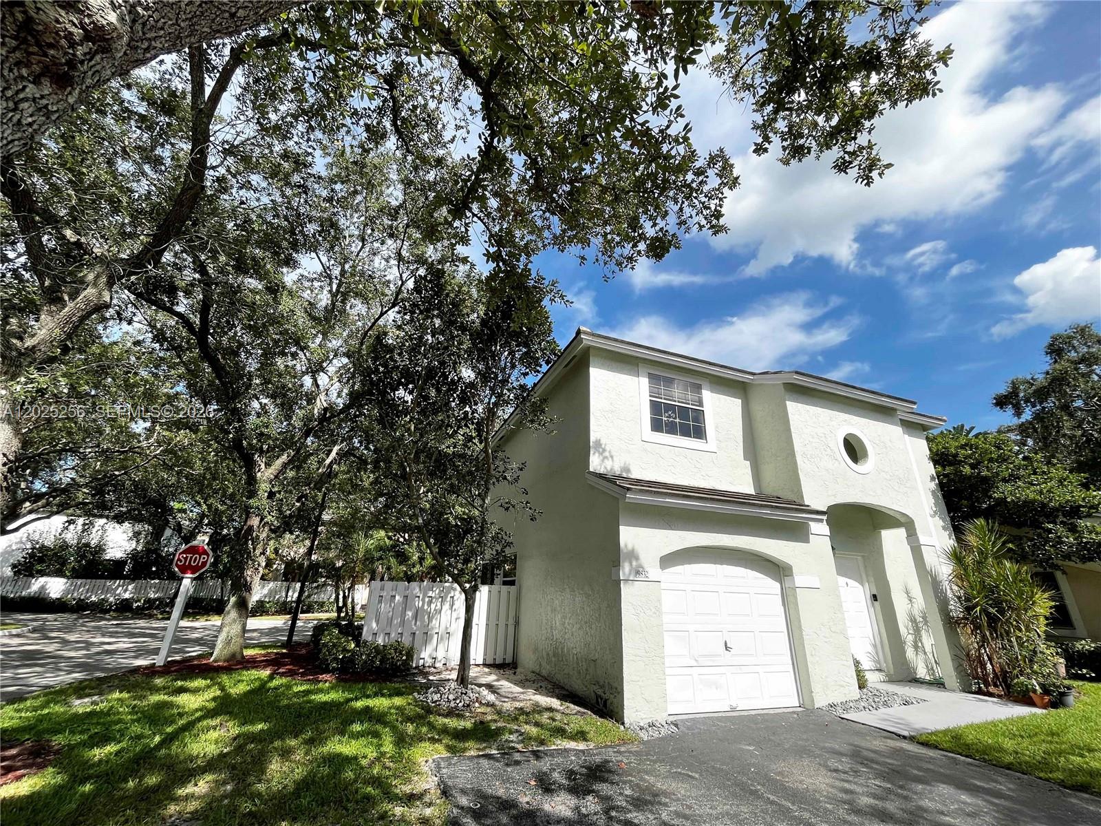 9832 NW 9th Court, Plantation, FL 33324, Plantation