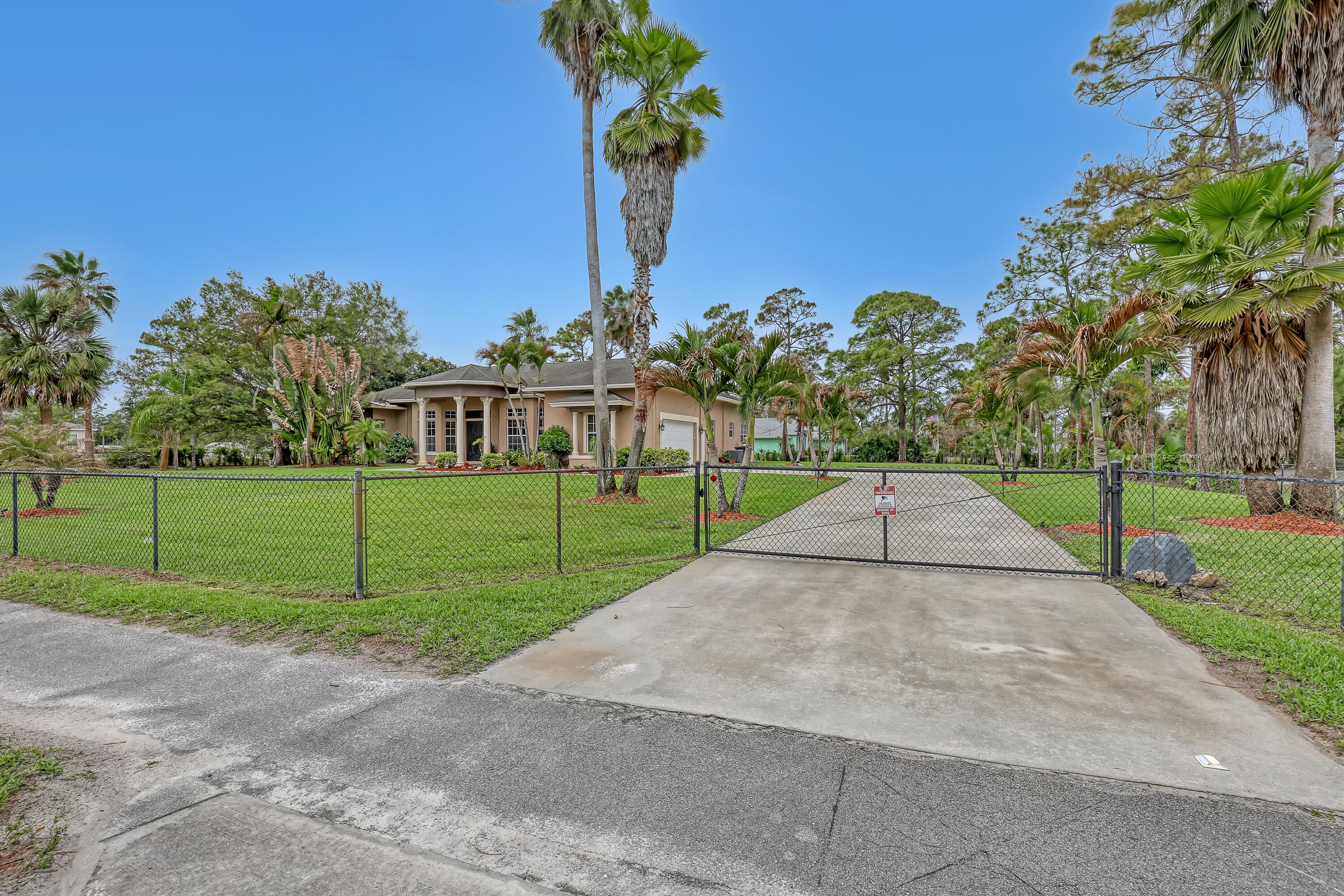14042 88th Place N, The Acreage, FL 33470 photo 6