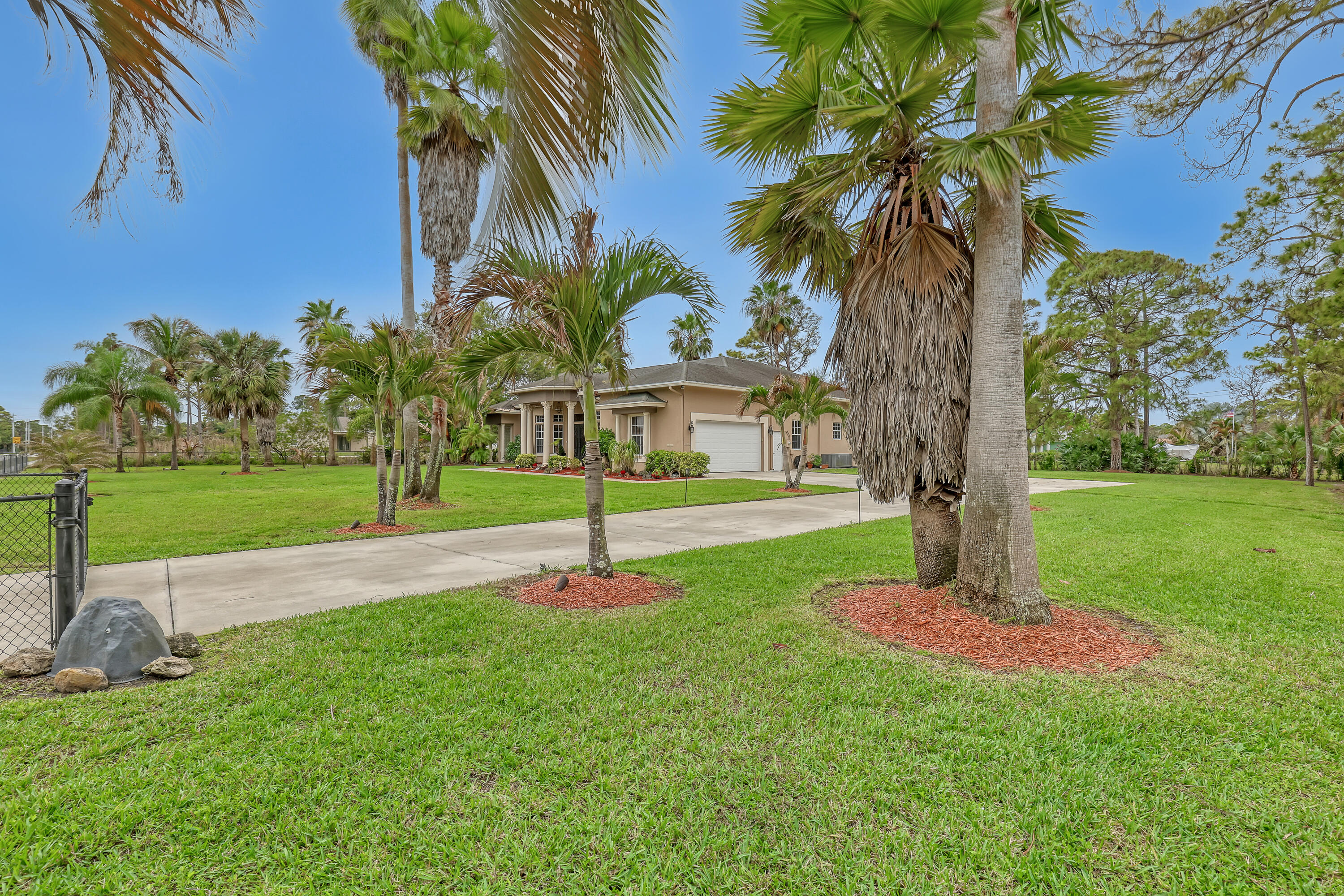 14042 88th Place N, The Acreage, FL 33470 photo 7