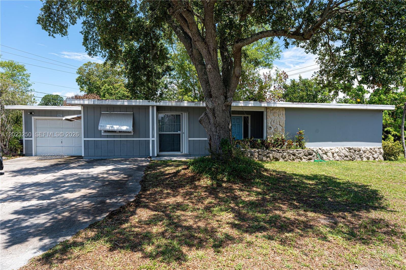 982 SW Airoso Boulevard, Port St. Lucie, FL 34983, Port St Lucie